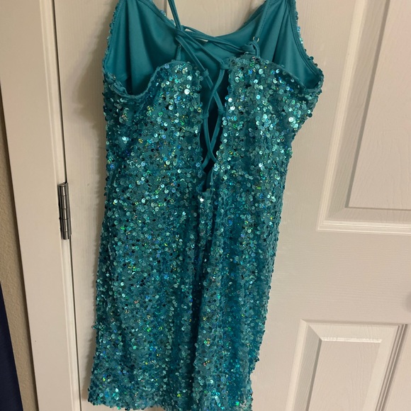 Turquoise sequin dress - Picture 2 of 3